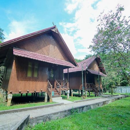 Oyo 3475 Villa Ex Mtq Pagaralam Kültér fotó